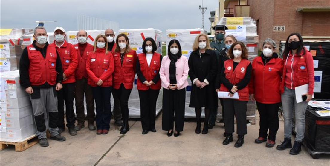 España realiza un nuevo envío con 8 toneladas de material sanitario y medicamentos para atender las necesidades de la población