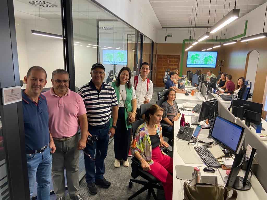 Aguas de la Sierra de Montecillos fortalece su gestión gracias al intercambio con el prestador de aguas de Sevilla, EMASESA