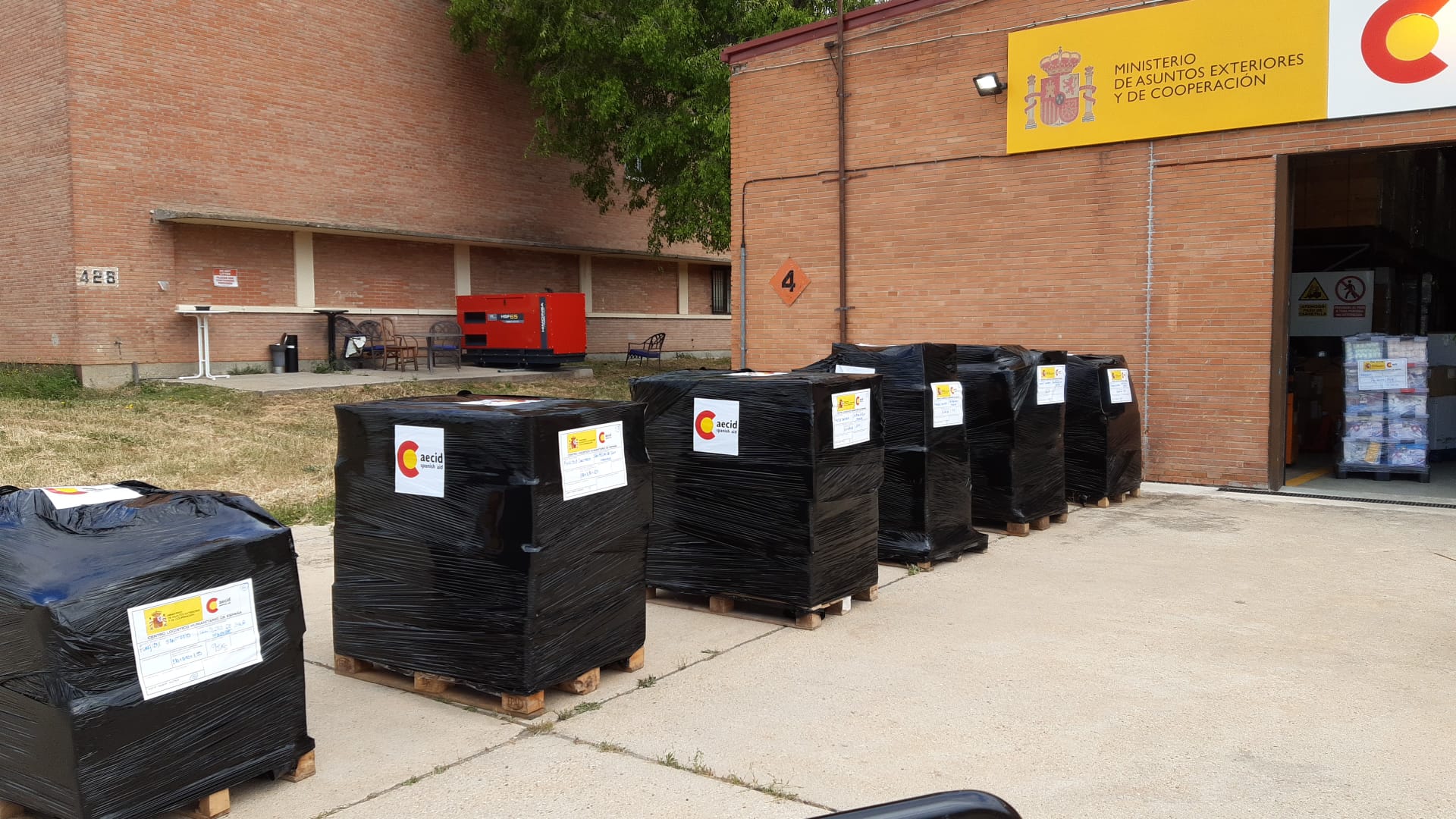 España envía material médico a Honduras tras el incendio del hospital público de Roatán