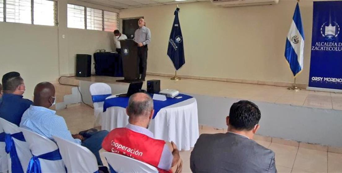 La AECID celebró el seminario \u201cTransferencia de la Caja de Herramientas para una Cultura de Paz\u201d a las Escuelas Taller de El Sal
