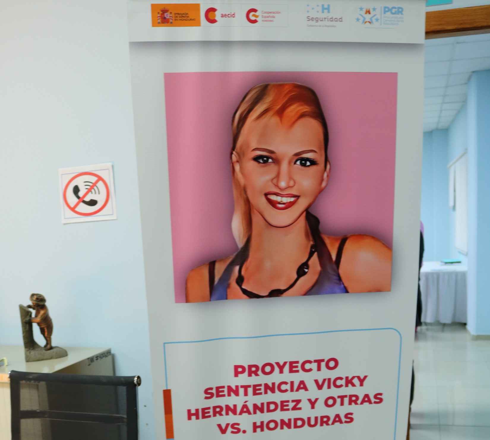 PGR y Secretaría de Seguridad firman convenio para asegurar el cumplimiento de la sentencia Vicky Hernández y otras vs Honduras