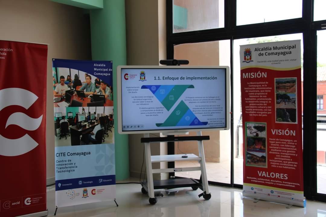 Lanzan proyecto para promover la innovación, el emprendimiento e inserción laboral de la juventud en Comayagua